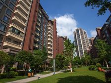 标准三房 采光好 楼层佳 出行方便