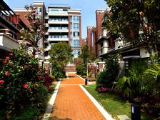 ±£ÀûδÀ´³ÇÊÐËĽÖÇø,·¿ÎÝÊDZðÊû,ËIJã,Äϱ±³¯Ïò