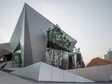 北大资源紫境府 220万 4室2厅2卫 普通装修,多条公交经