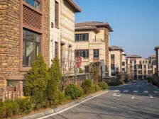 御龙海湾5期 联排中间户 顶层有露台