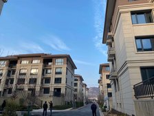 孔望书苑五室两厅,小区环境优美,电梯洋房。