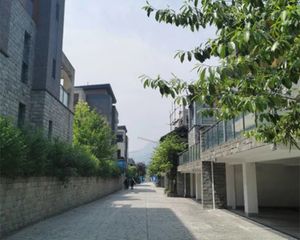 观山墅一区 4室2厅 东南