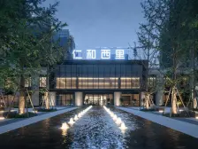 次新小区+楼下轻轨站商圈+公园+生活方便+环境舒适