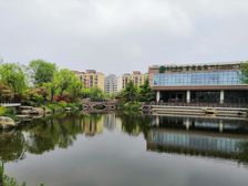 知春湖乐养园洋房 94平 55万 证过二