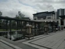 铜雀台联排边位别墅。南向看花园,诚心出售,预约看房