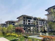 建滔裕园新上215平 全新毛坯 好楼层好位置 诚心卖 有钥匙