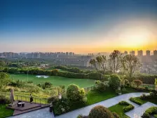 邻居都是人中龙凤,龙洲湾上叠带超大露台,视野好