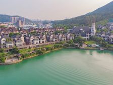 长安莲花山下 独栋别墅使用共800平 诚意出售 看房方便