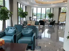 临江低密度品质小区,品质物业,小区环境好,适宜居家