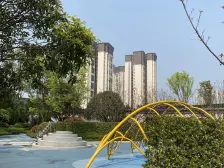 李家沱 华远海蓝城一期四房135万