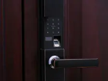 歌乐山次新洋房,居家环境好,安静舒适。一楼带花园