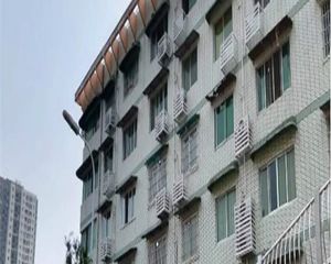 房为两室,房间宽敞明亮,视野开阔