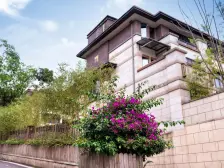 龙洲湾 阳光100阿尔勒一期五房275万