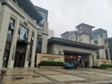 电梯房,基础配套齐全,交通便利,双气社区,采光充足