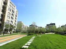 马尔贝拉 高档别墅区 194平大别墅 带大院 只卖精品