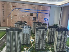 大三房楼层好采光好看房有钥匙,厅南主卧南