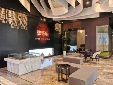 四开间朝南,户型方正,湖景房,品牌家装