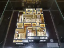 和昌优地 大三室 稀有精装修花费28万 诚心出售