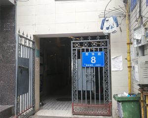 西体路8号3室1厅东南西北