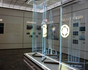 业主诚心出售,临河头牌观景洋房。