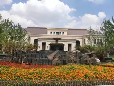 小区环境好.中式园林.人车分流