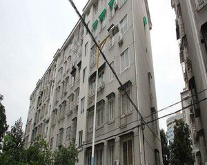 城南三区 5楼 老装修 位子好 价格可以商量