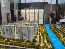 北龙湖北对望金融岛+精装修品质大三房+诚意出售