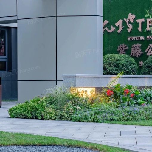 亚新紫藤公馆3室2厅2卫南北朝向4600.00元/月出租