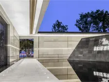 此楼栋单间配套和办公一起共用,中间楼层、