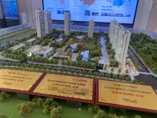 正荣金茂美的云境 南北通透,采光好 装修好,环镜优美 周边匹套完善,,出行方便