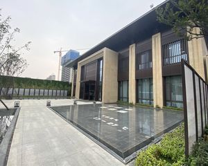 宜东新区临街头牌电梯中间楼层南北通透大通阳台