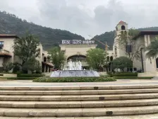 龙洲湾轻轨站旁,一梯两户真洋房