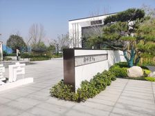 湖畔南排湖景房双车位露台50平储藏室60平满两年