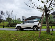 两江新区 精装大平层 电梯如何 视野广阔 低价出售