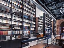 房子没有大税了,看房方便,中间楼层,全天不挡光