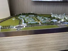 双轨四线+次新小区横厅三房双卫+朝小区中庭