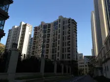 嘉和广场高层160平精装3室带车位和地下室带家具家电