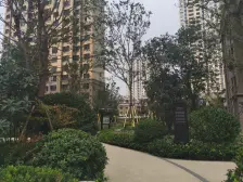 精装zhangyang空调 四室 南北朝向 三开间朝南 好楼层