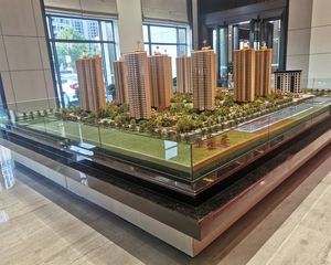 全新公园式小区物业好户型好,采光很好,精装修