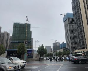 高峰璟麟府4室1厅南北
