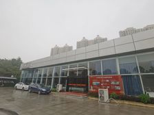 东站次新小区环境绿化好楼层满二可贷新辉国际城