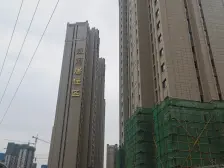 银河国际B区四室两厅大平层 采光好,视野开阔