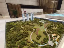 全新毛坯 玻璃加铝板外立面 现代住宅 朝中庭看公园