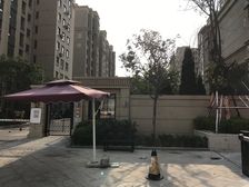 城家两室一楼校园,南北通透户型,拎包入住