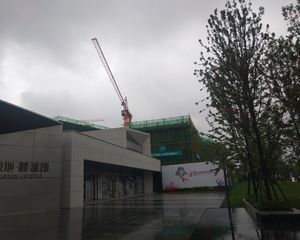 绿地麓湖郡 4室2厅 南 北