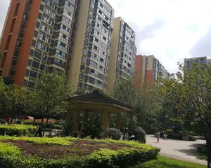 温哥华南苑 4室1厅 东