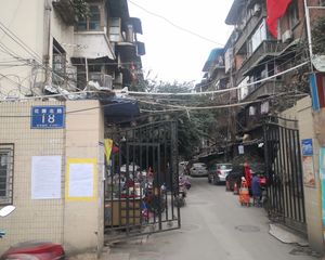 花圃北路18号2室1厅东南