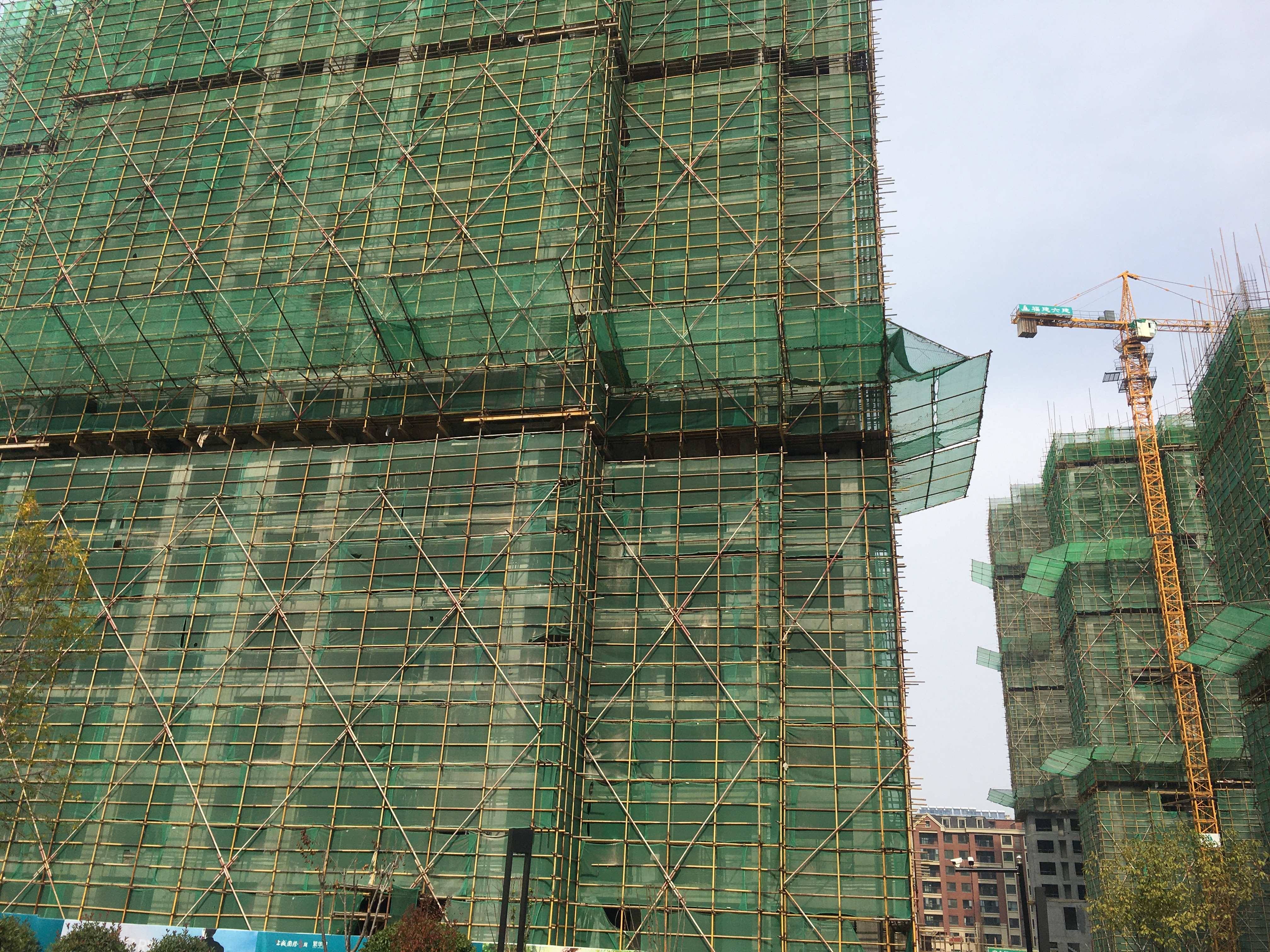 高层在建工地实景图