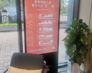 枫和府户型方正,采光好装修好,环镜优美周边匹套完善,,出行方便
