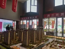 此小区为次新小区,小区房子为开发商精装交付